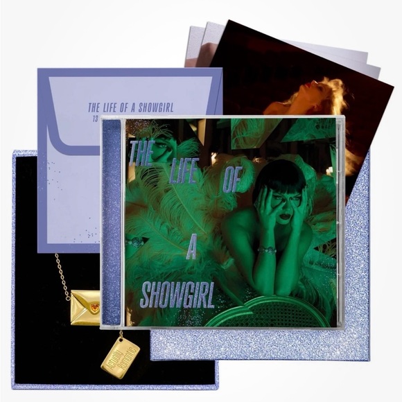 Taylor Swift | Media | Taylor Swift The Life Of A Showgirl Its ...